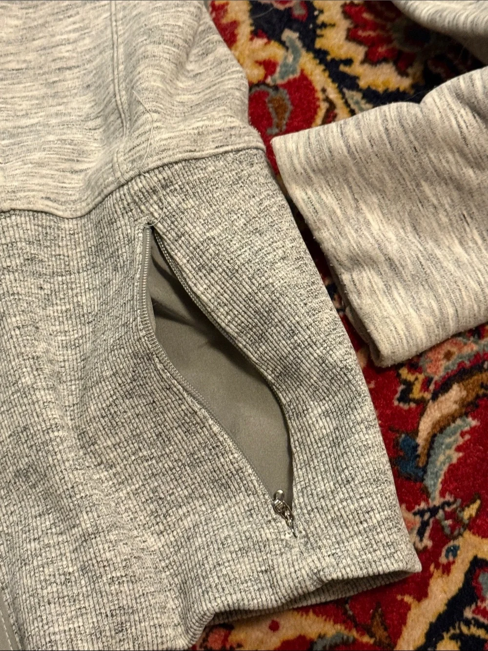 ATHLETA light gray jacket (2)